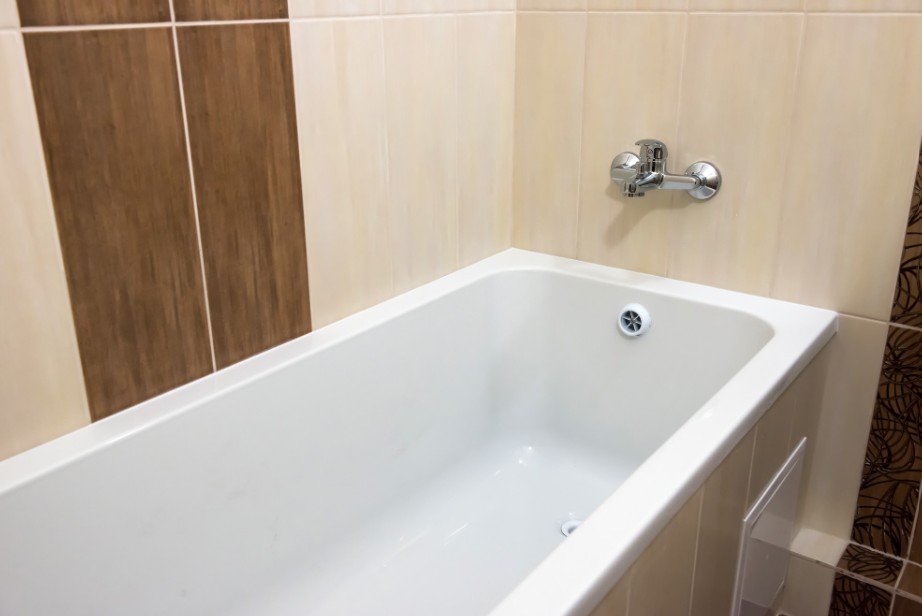 Capacity by Bathtub Type