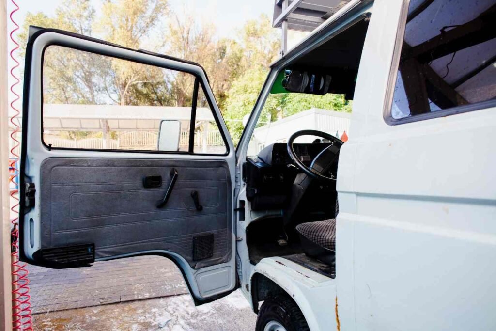 How Many Cubic Feet Is a Cargo Van?